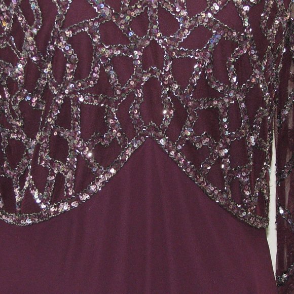 J Kara 3/4 Sleeve Geo Beaded Wine Gown - Picture 2 of 4